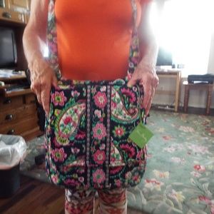 NWT Vera Bradley Mailbag Petal Paisley